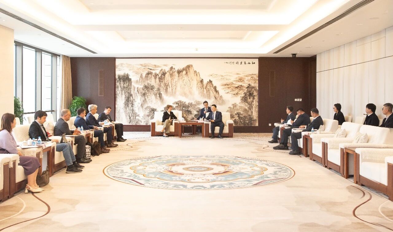 西班牙.jpg 西班牙.jpg